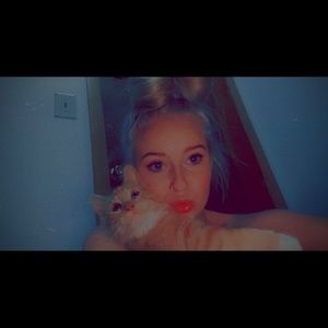 Meet your Posher, Lexi